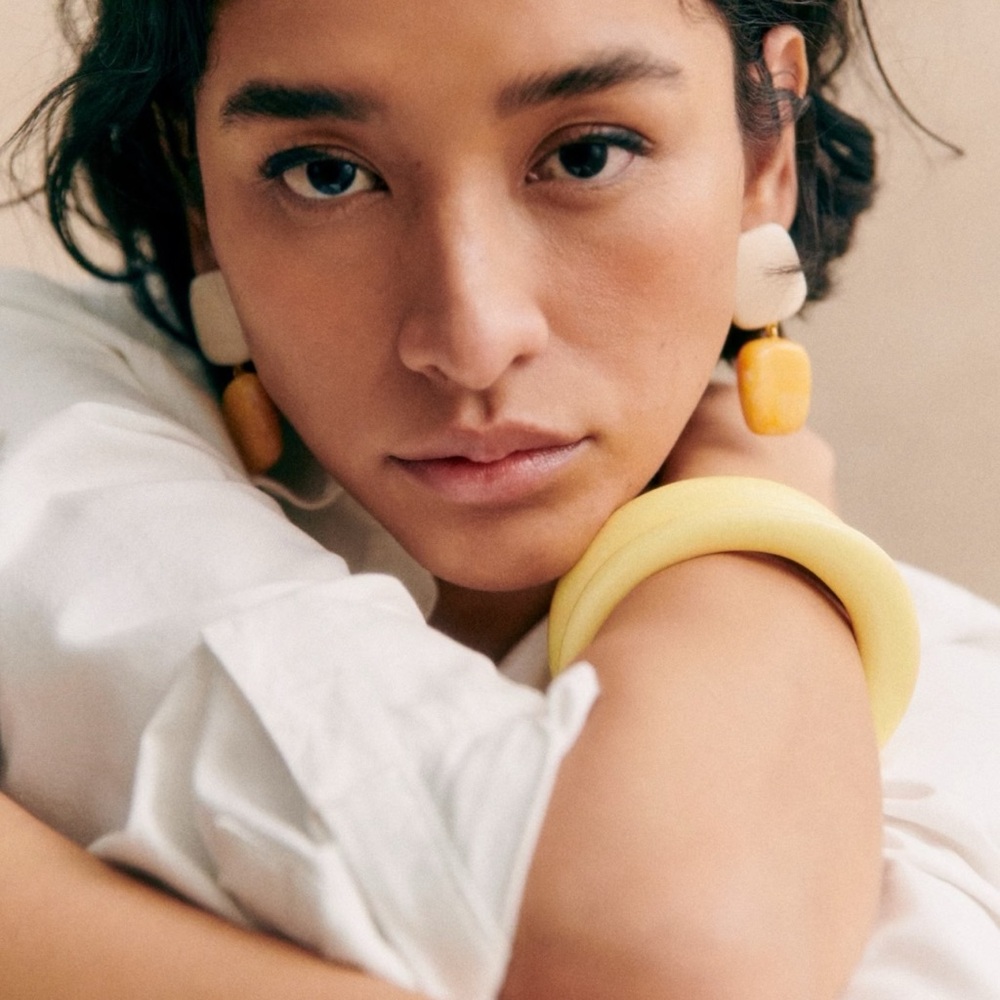 Sézane Amandine Earrings in Yellow